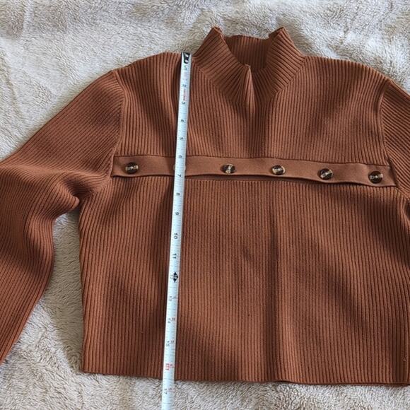 NWT Nicholas Juliet Brown Rib Knit Funnel Neck Top W/Buttons, size L - Picture 6 of 7